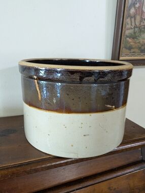 Vintage Two-Tone Stoneware Crock - Antique Primitive Farmhouse Decor 2 Gallon